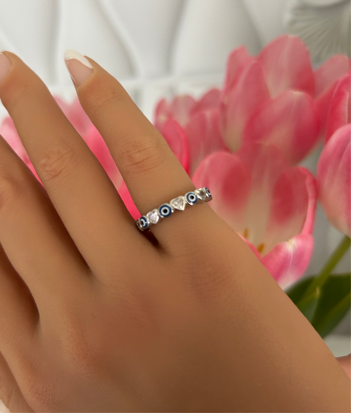 Sortija e evil eye y corazones