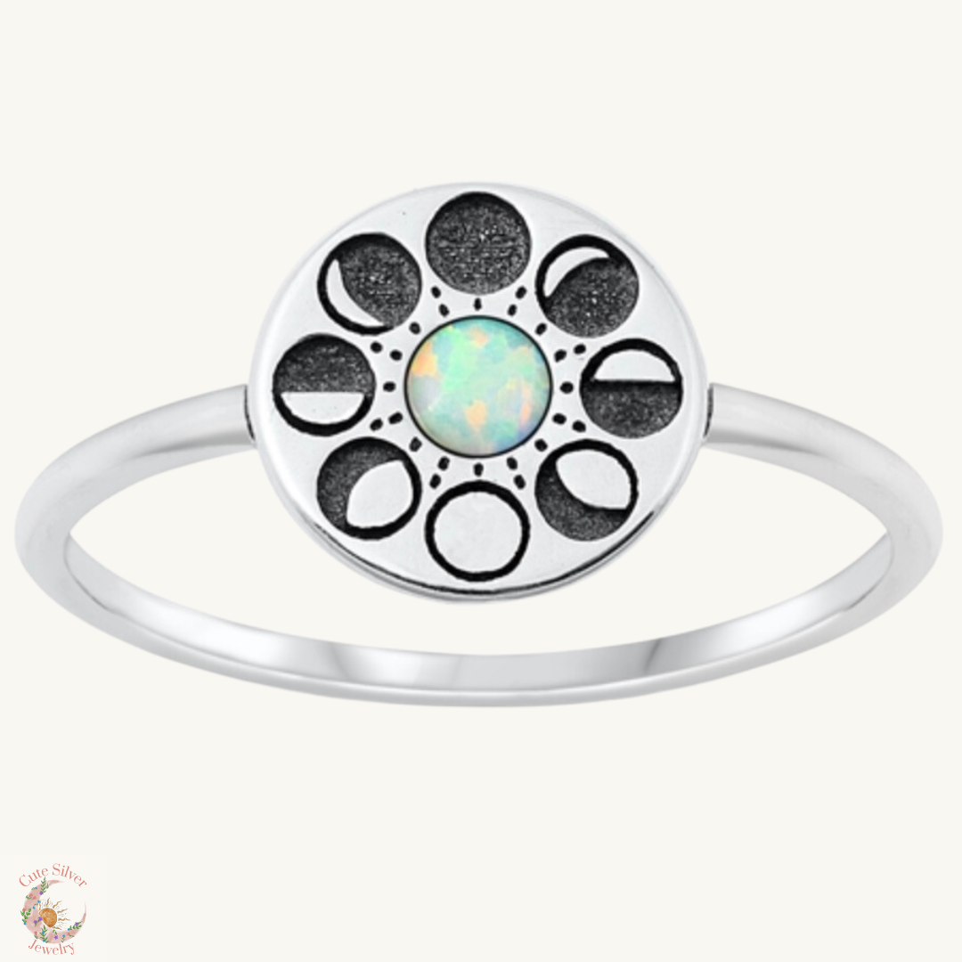 Sortija de facetas de luna con piedra opal