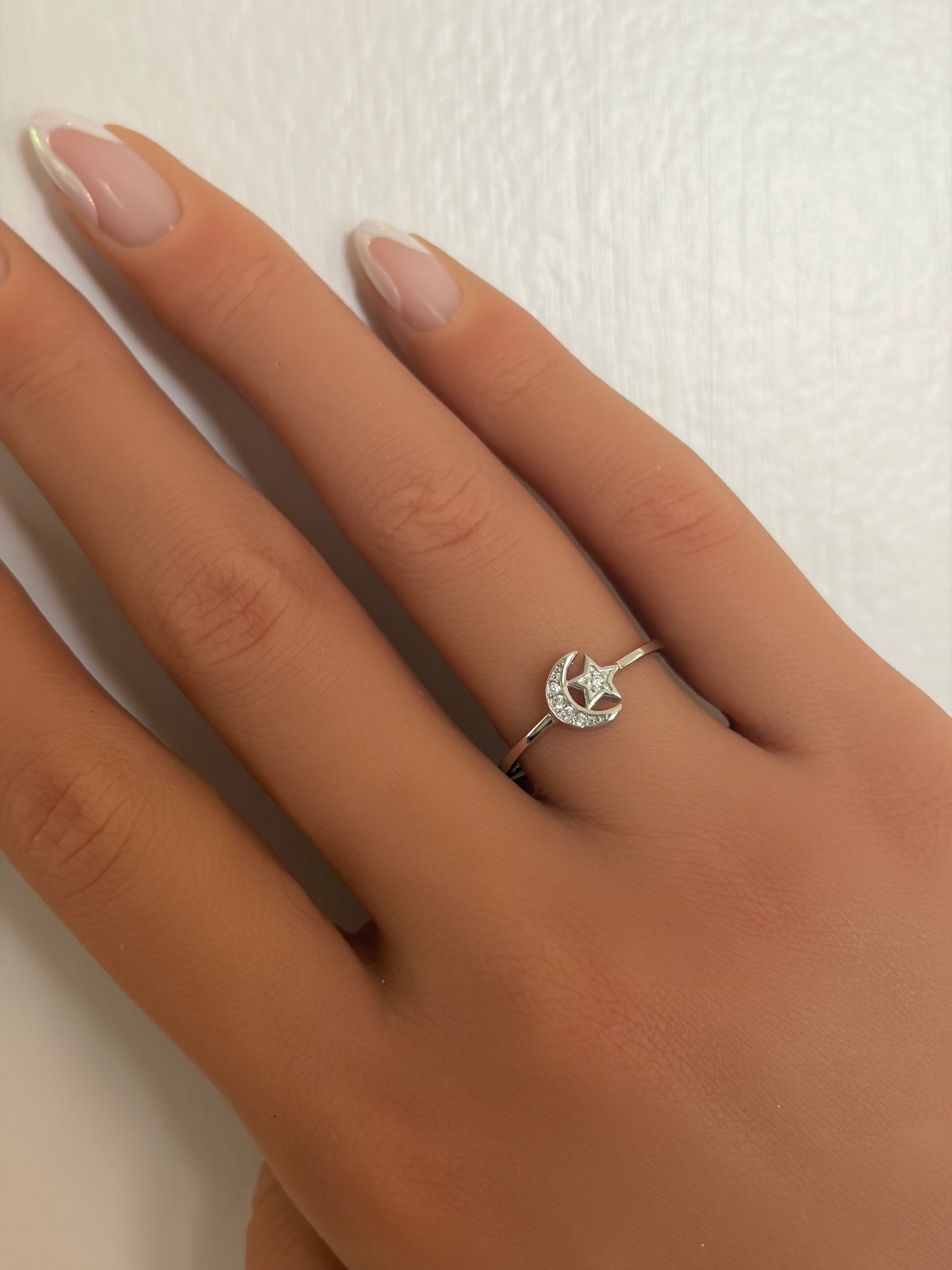 Sortija de luna y estrella