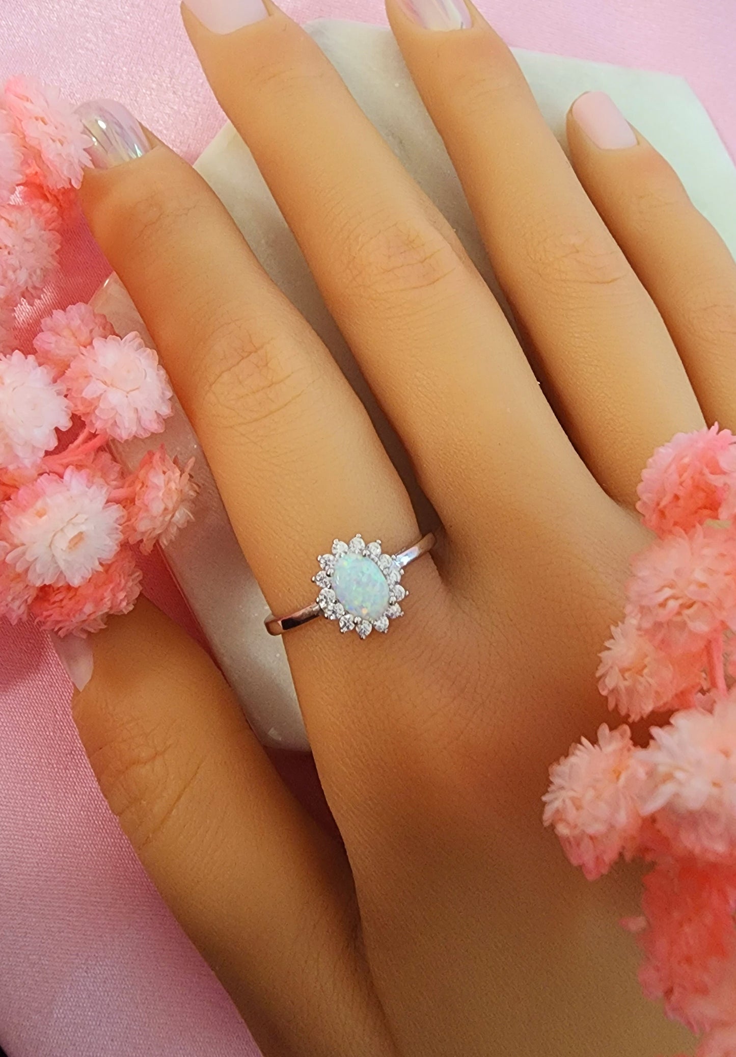 Sortija con piedra opal
