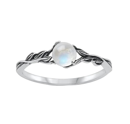 Sortija de hojas con piedra moonstone