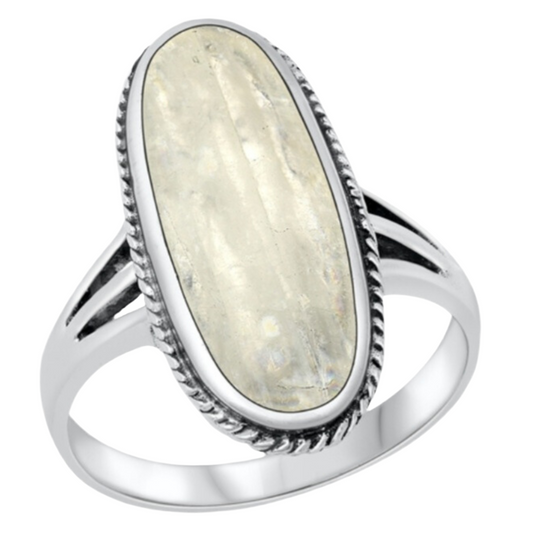 Sortija con piedra moonstone