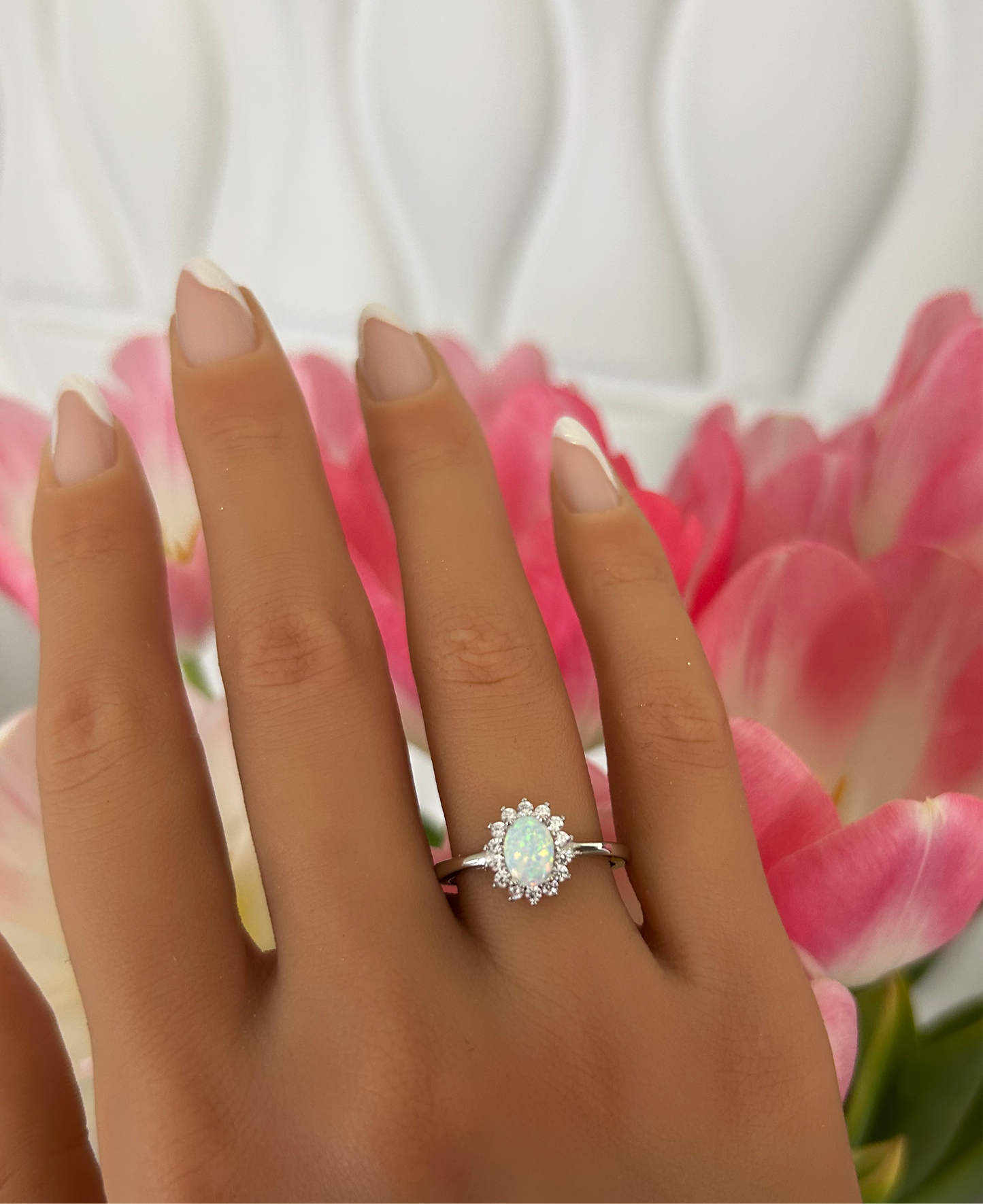 Sortija con piedra opal